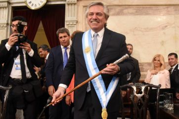 De Alfonsín a Milei: pedidos y curiosidades de los bastones presidenciales