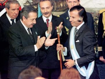 De Alfonsín a Milei: pedidos y curiosidades de los bastones presidenciales