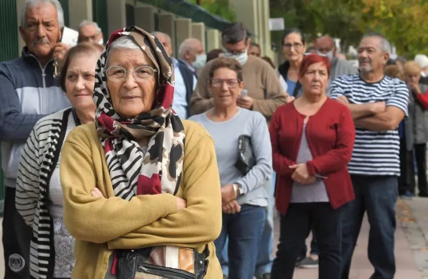 Refuerzo navideño: bono de $55.000 para jubilados y pensionados