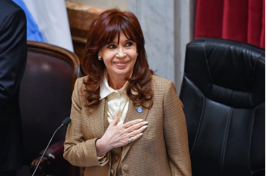 Cristina ratificó su postura sobre la línea sucesoria y dijo que le corresponde a LLA