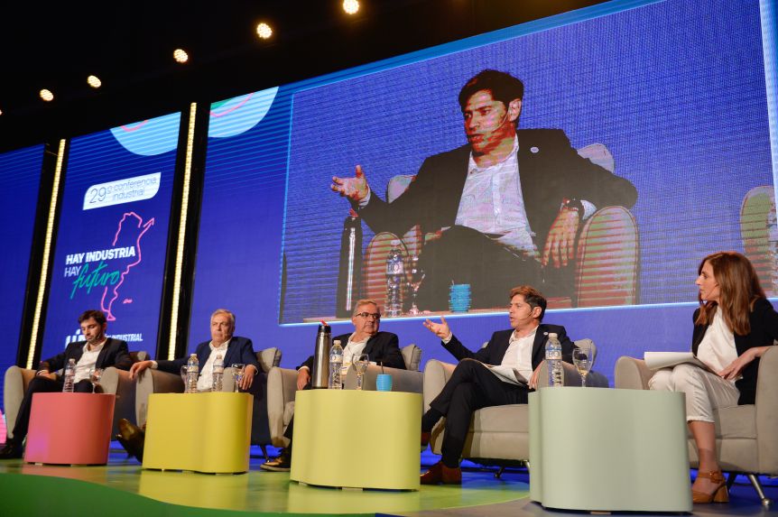 Guiño de Kicillof a la industria, cuestionamientos y espera de definiciones nacionales