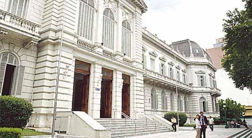 La Corte bonaerense lanzó una convocatoria para el ingreso de personal administrativo