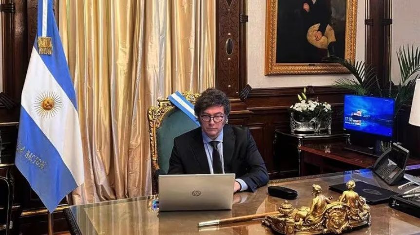 Uno por uno: cuáles son los puntos del DNU que da de baja a los contratados en 2023