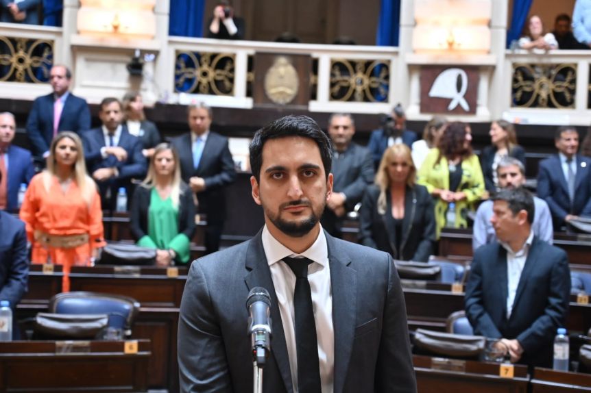 Peronista en Juntos se pasó al bando de la motosierra en Diputados