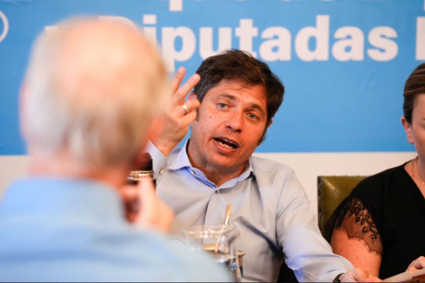 Kicillof tomó la sartén por el mango y arengó a su tropa de cara al debate por la Ley Ómnibus