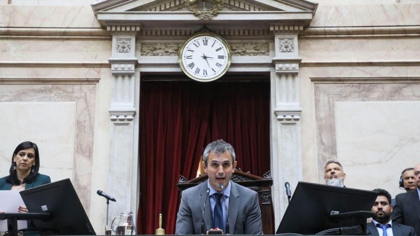 Rosca y negociaciones contrarreloj para aprobar la Ley Ómnibus