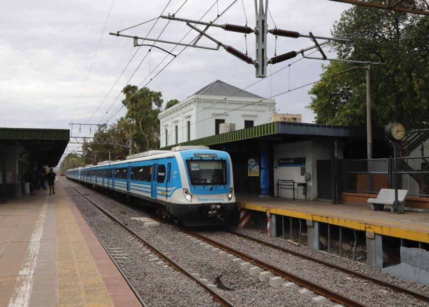 “Un posteo de redes sociales”: Fernando Gray señaló que se minimizo la audiencia publica por el aumento tarifario en el transporte