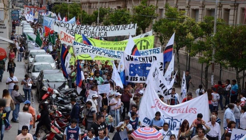 Milei enfrenta su primer paro general: el mapa de las movilizaciones en la provincia