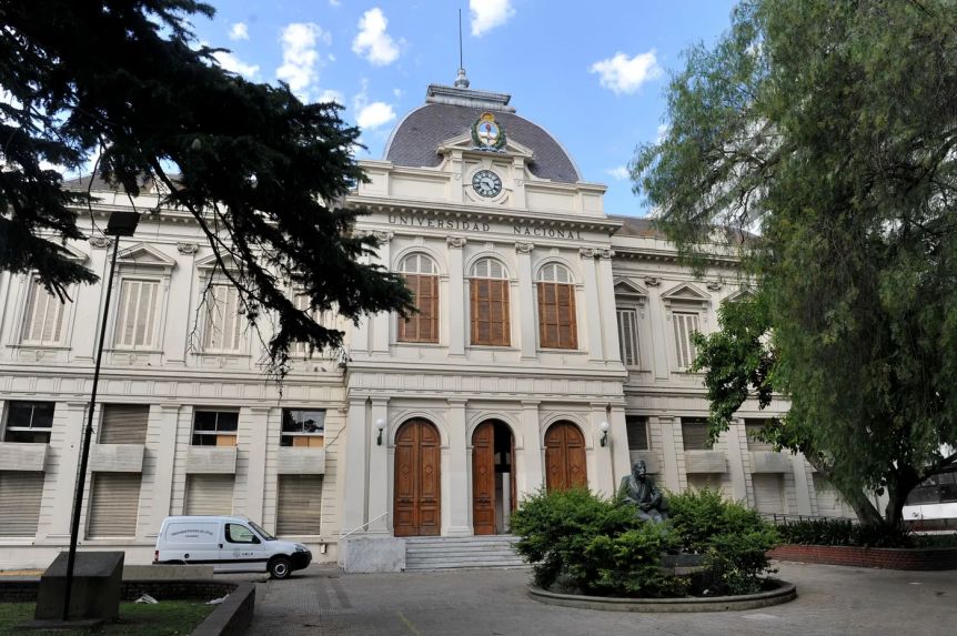 El Banco Nación confirmó que está el dinero para los sueldos de la UNLP