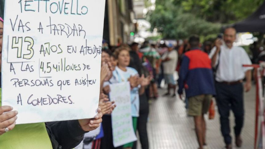 La Iglesia se mete en la discusión por el hambre: “Que no sea la variable de ajuste”