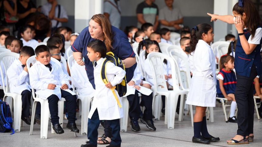 El Gobierno nacional busca desactivar el paro docente y los convoca a discutir salarios