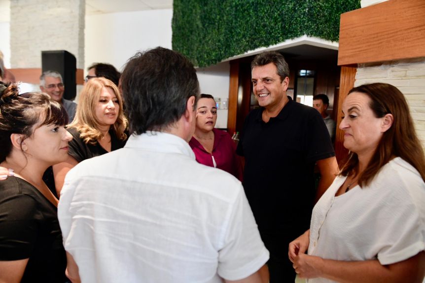 Reunión massista en Roque Pérez: nuevos liderazgos y agenda para la clase media