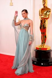 Desde Margot Robbie hasta Ariana Grande: los looks que se llevaron las miradas en los Oscar