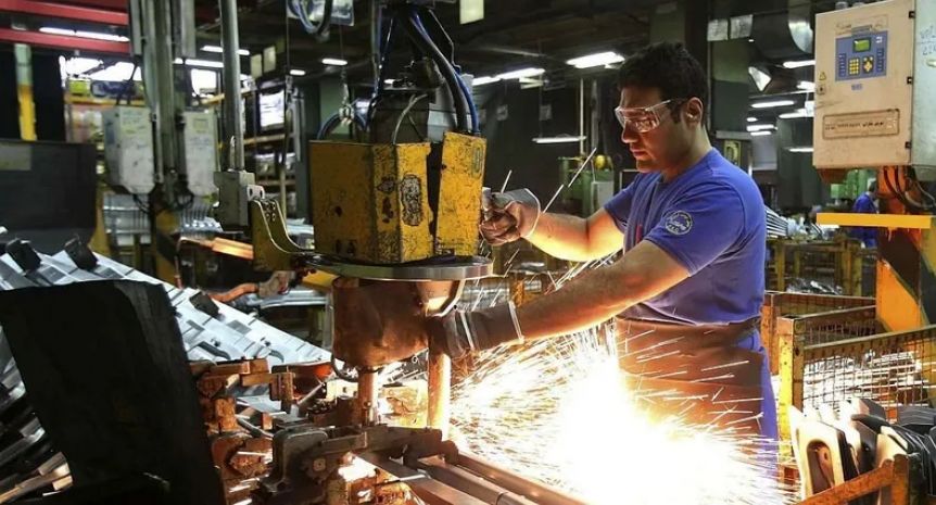 La industria pyme en picada: cayó otro 9,9% en febrero y acumula un retroceso de 21,7% en 2024