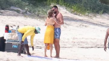 Taylor Swift y Travis Kelce se mostraron más enamorados que nunca en las Bahamas