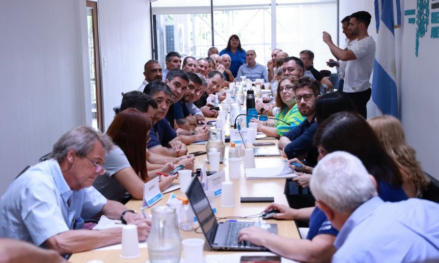 Estatales bonaerenses solicitaron la reapertura de paritarias para discutir un aumento salarial
