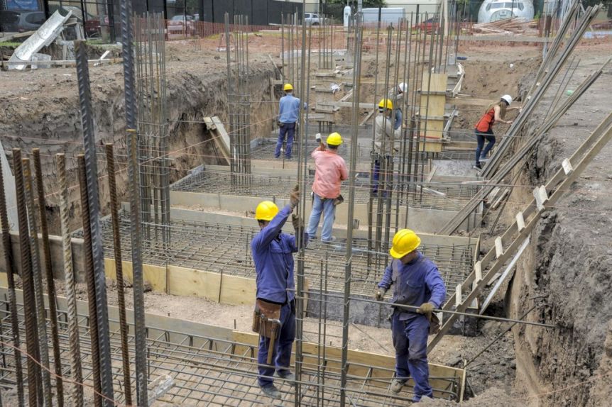 En la última década se triplicó la cantidad de trabajadores que viven en hogares pobres