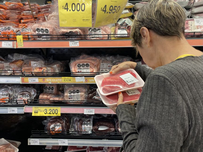 Economía en rojo: entre optimismo y escepticismo, el Indec difunde la inflación