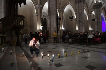 Día de la Virgen: el intendente de Luján en un día a pura oración