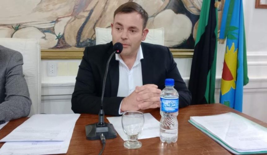 Con críticas de la oposición, intendente de la UCR declaró la emergencia económica