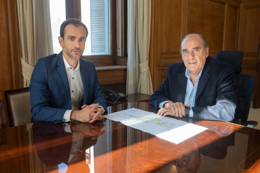 Otro intendente bonaerense de reunión con Francos, que prioriza a los del PRO