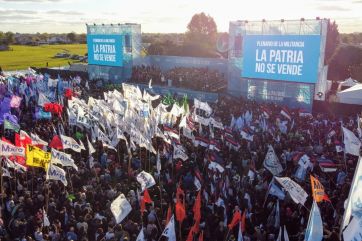 Kicillof pidió “construir una alternativa popular a esta política de hambre”