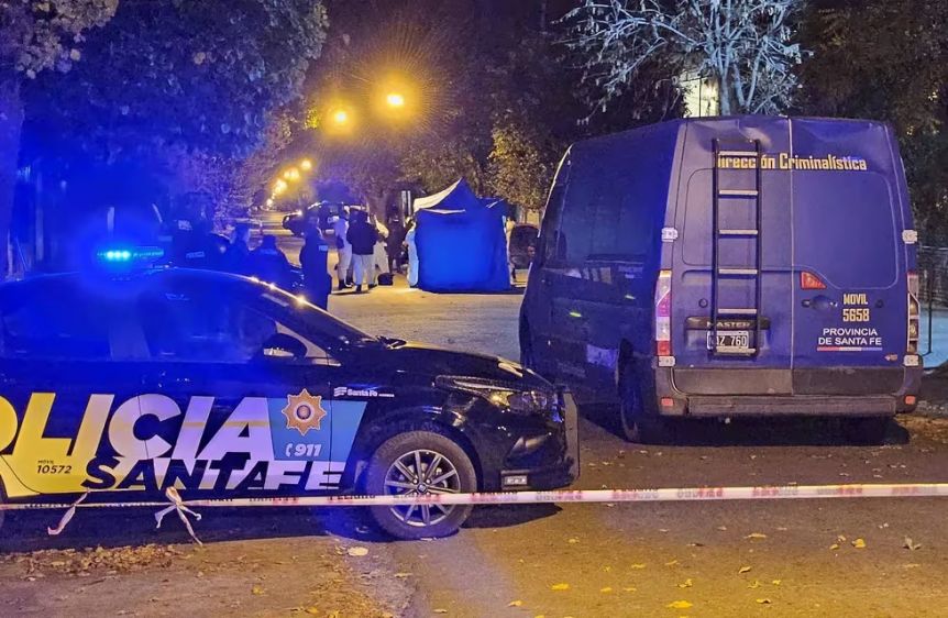 Sigue la escalada violenta: sicarios asesinaron a dos mujeres en Rosario