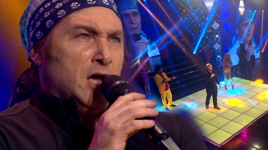 Cantando en un “show inédito”, Milei presenta mañana su libro en el Luna Park