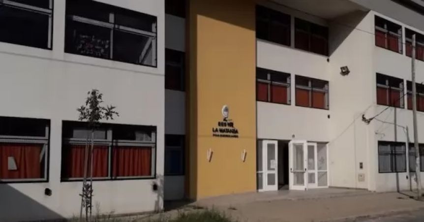 Un chico de 13 años fue apuñalado por un compañero de escuela: lo que se sabe