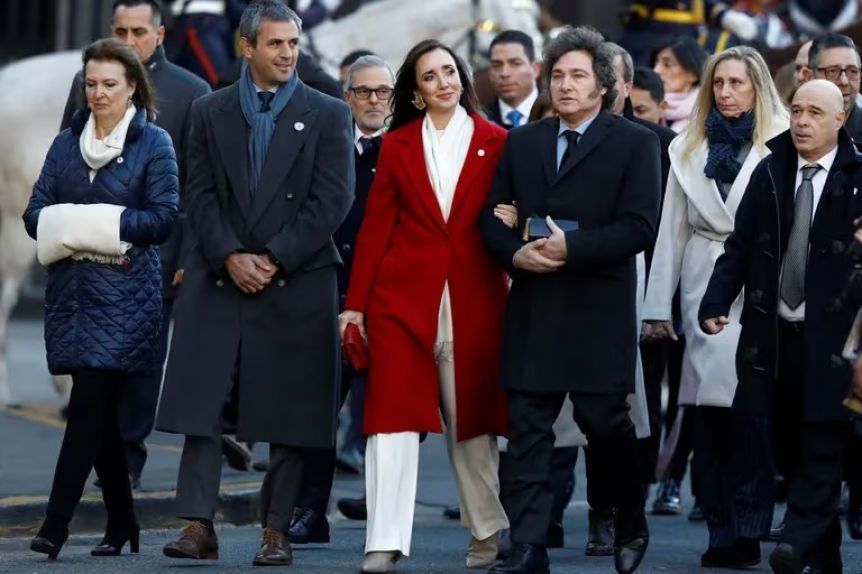 Milei fue al Tedeum y se llevó duras críticas de la iglesia