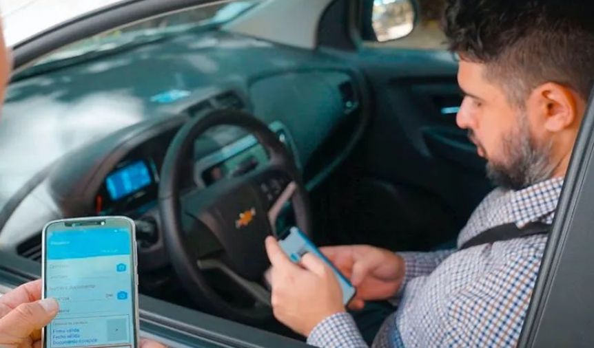 Cómo se realiza el trámite para poder autorizar a un tercero a manejar un auto