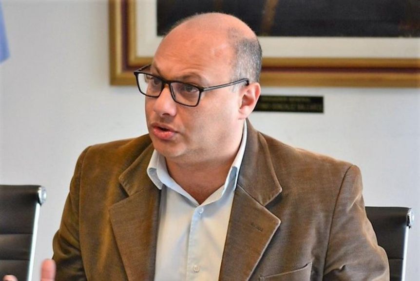 “El ajuste del gobierno nacional lo estamos pagando los municipios”