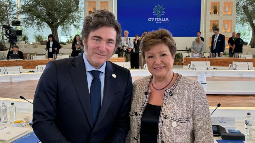 Pese a las criticas de Milei, el Gobierno se prepara para pagar casi US$800 millones al FMI