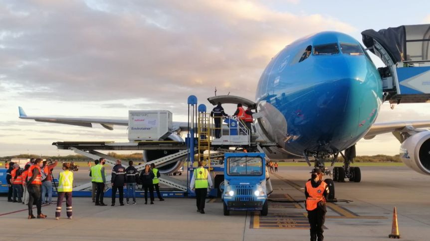 Mañana complicada para volar: demoras y cancelaciones por una medida de fuerza