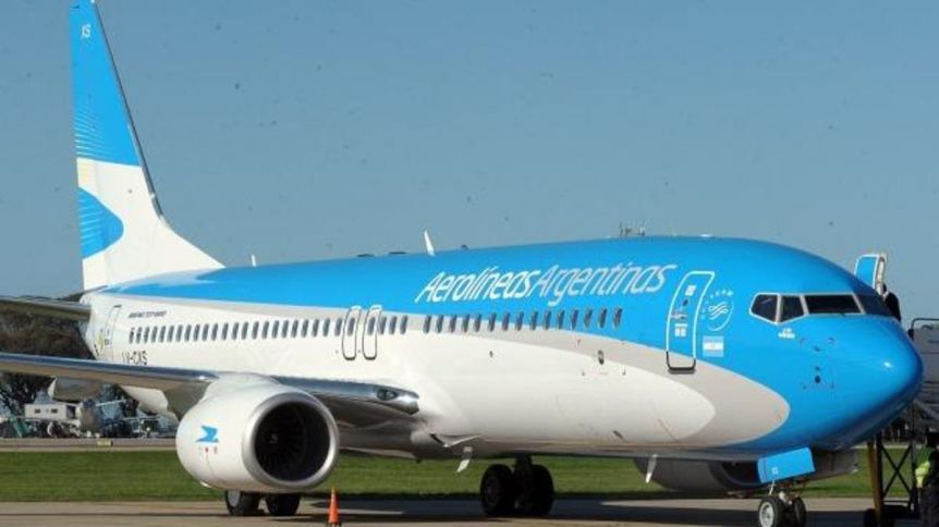 Aerolíneas Argentinas sigue complicada: recorte de frecuencias y fin del Corredor Atlántico