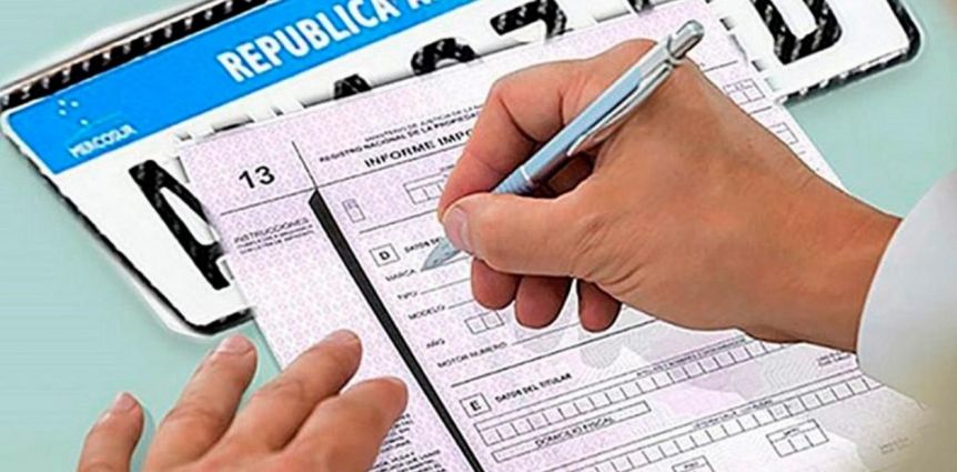 Automotores: bajan los costos de las transferencias y serán gratuitas cédulas y patentes