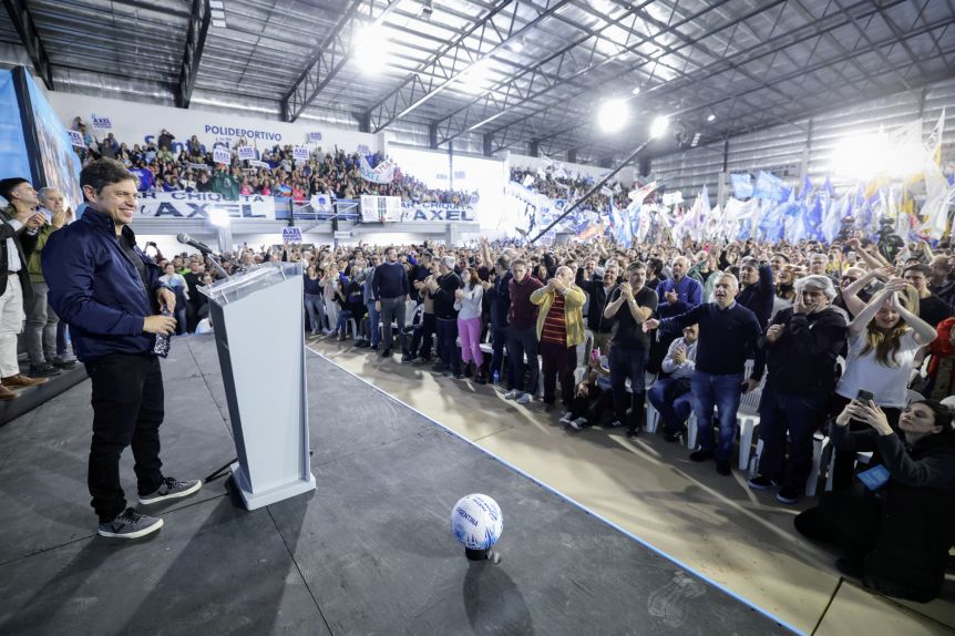 El kicillofismo puntea presencias y ausencias tras el acto que partió aguas