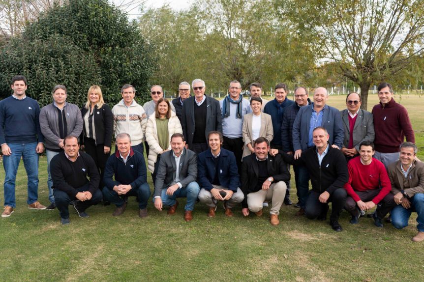“Defendemos la autonomía”: intendentes radicales se le plantan al Gobierno por las tasas municipales