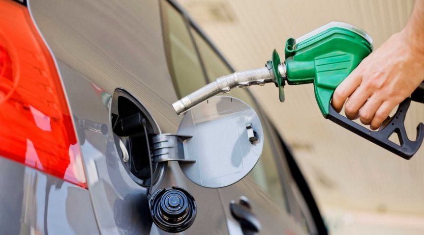 Alivio al bolsillo: YPF anunció una baja considerable de los combustibles