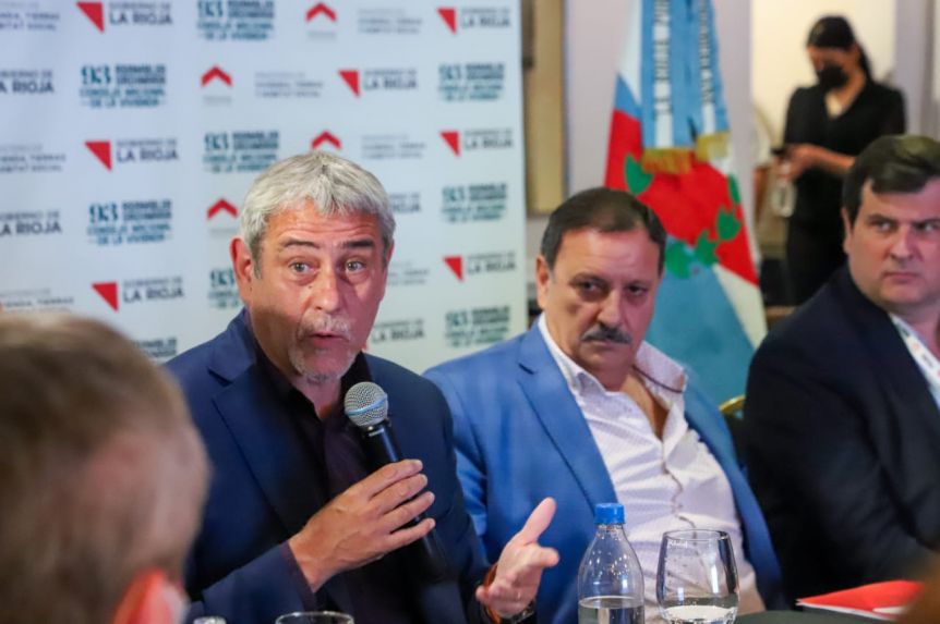 Se calienta la interna por la presidencia del PJ con la llegada de Quintela al Conurbano