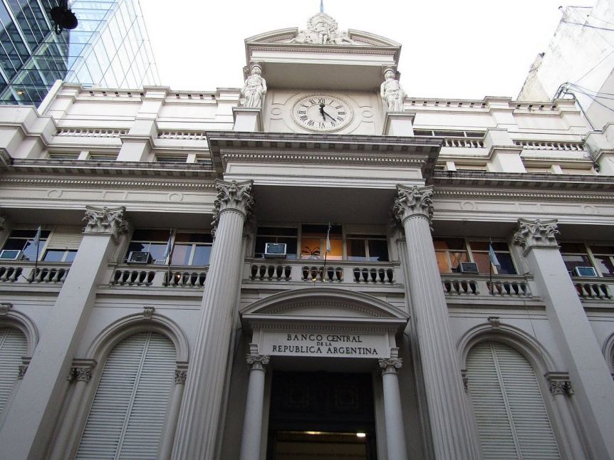 Desde que asumió Milei la deuda pública creció y supera los US$ 460 mil millones