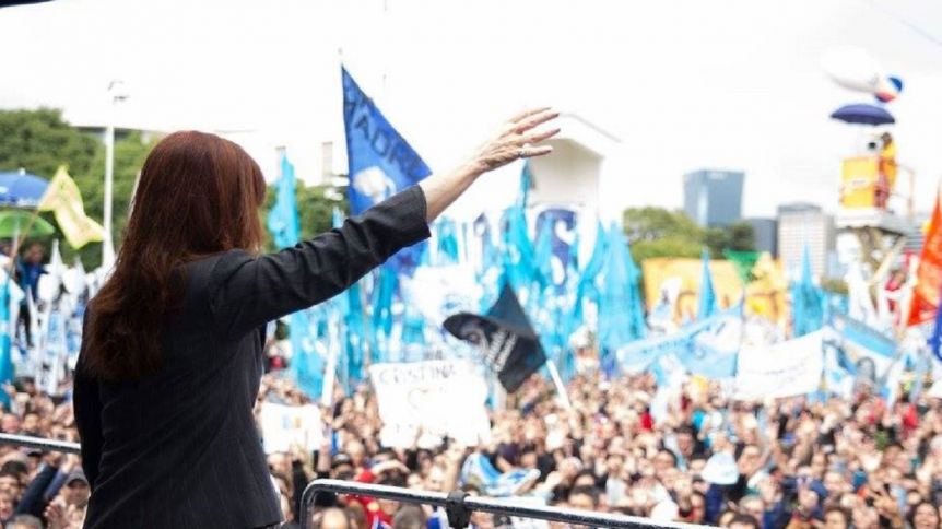 Quiénes son los siete intendentes bonaerenses en la lista de CFK