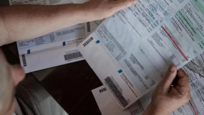 Golpe al bolsillo: llega noviembre con aumentos en gas, luz, agua y nafta