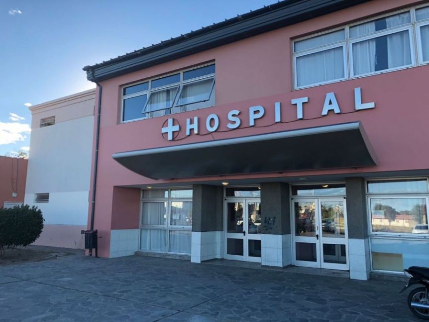Un enfermero se llevó a un bebé para vacunarlo y no regresó: la desesperación de la familia