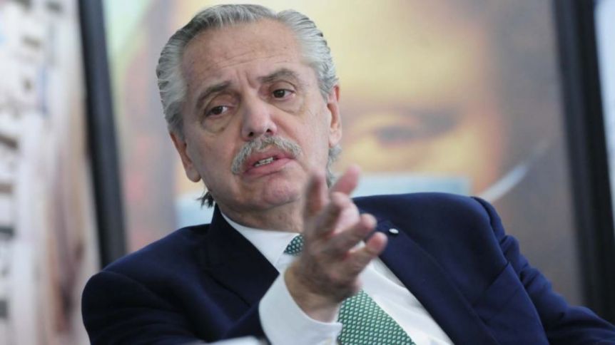Alberto Fernández asistirá hoy a Comodoro Py