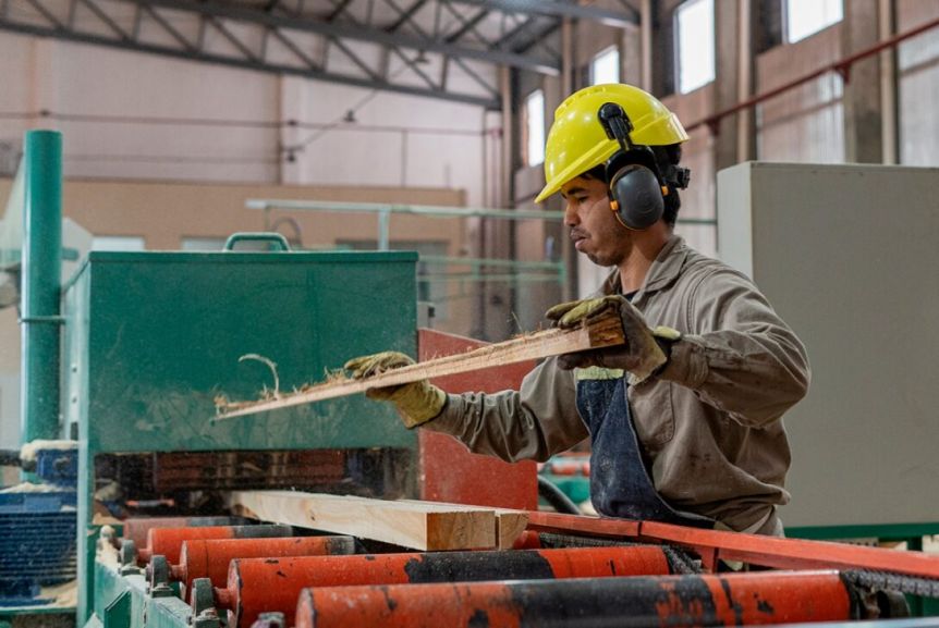 Lento pero seguro: por la reactivación, el año cierra con mejoras en la pobreza