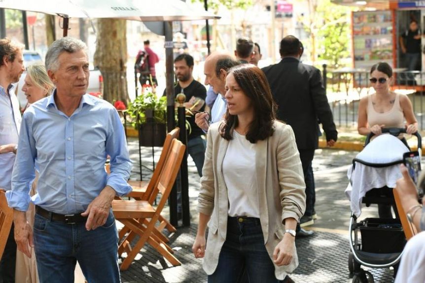 Cumbre del PRO con nuevos guiños al Gobierno en medio de las fugas a LLA