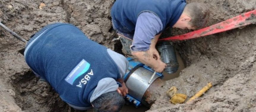 El radicalismo platense cuestionó el servicio de agua y Katopodis respondió con obras