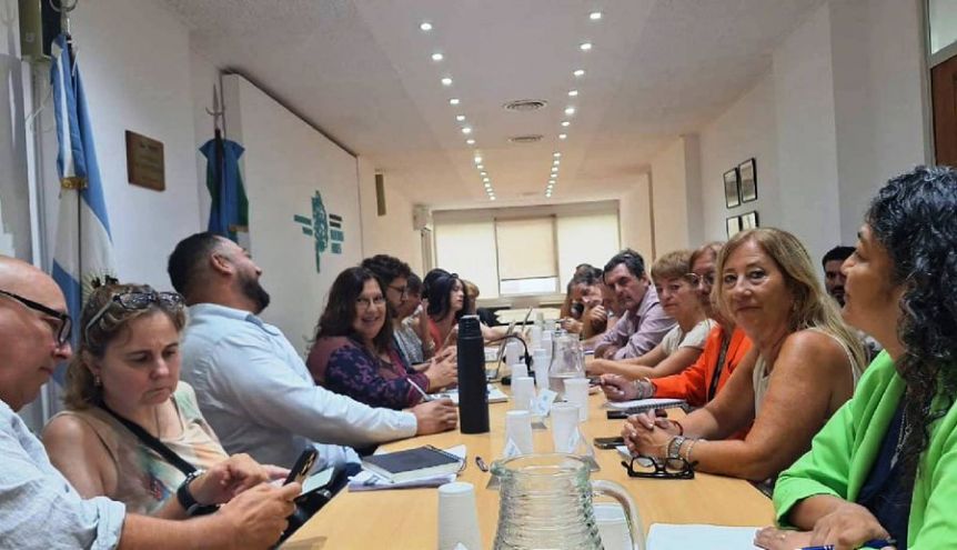 Sin oferta, la Provincia reabrió la paritaria con docentes y estatales