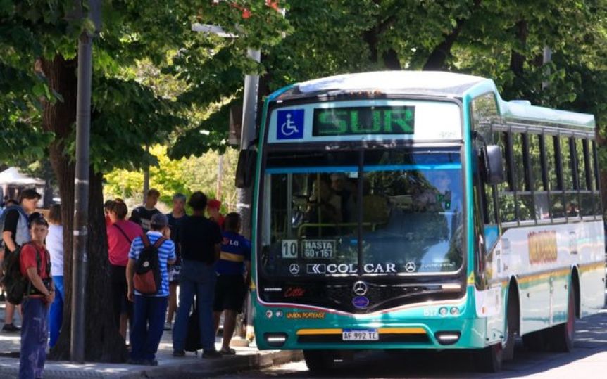 Provincia sacó la billetera y se levantó el paro de micros previsto para el domingo